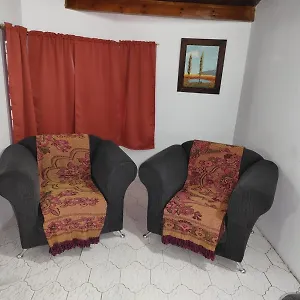  Сasa de vacaciones El Sarmiento M & L Mendoza